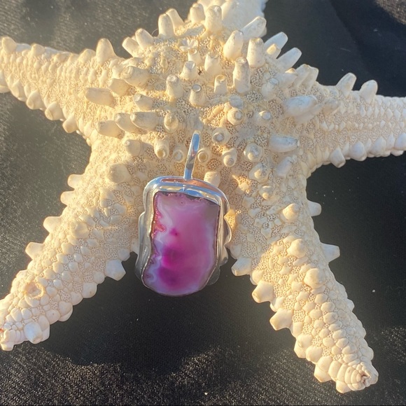 SALE ⭐️ Vibrant Druzy Agate handcrafted pendant - Picture 3 of 7